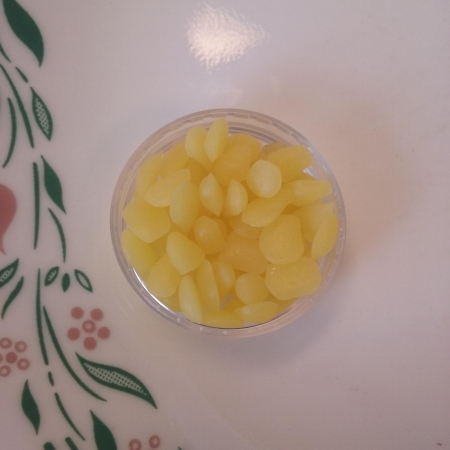 Beeswax Beads, White or Yellow - Image 2